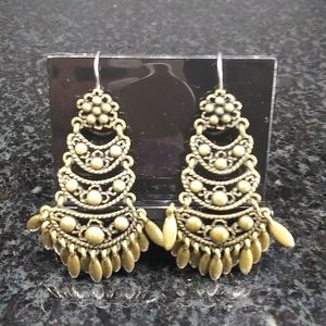 Gold dangling earrings